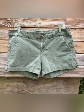 American Eagle Olive Green Low Rise Midi Khaki Shorts Size 12